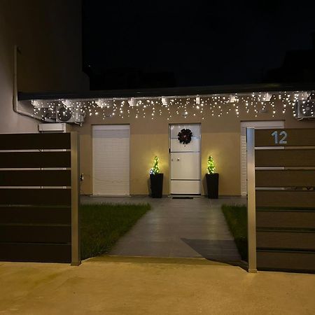 Ria'S Gardenview Apartment อิโออันนินา ภายนอก รูปภาพ