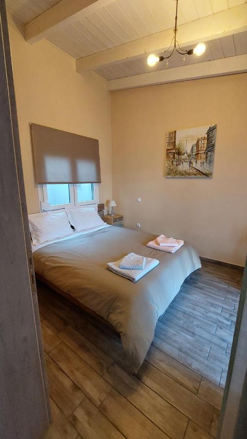 Ria'S Gardenview Apartment อิโออันนินา ภายนอก รูปภาพ
